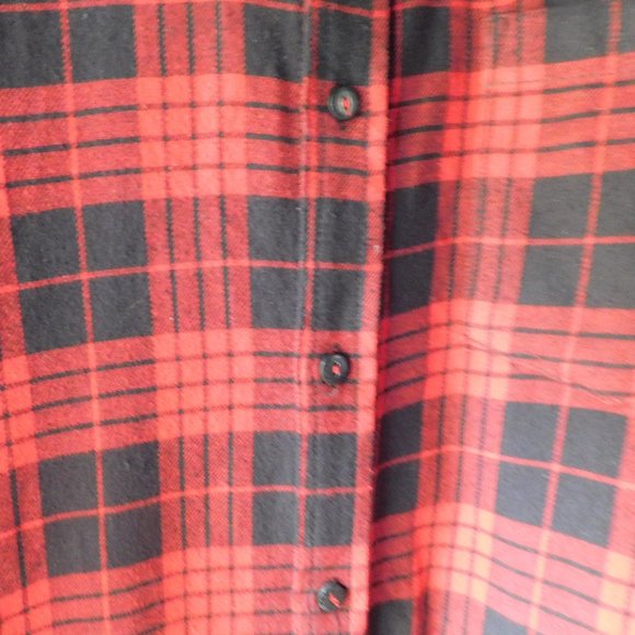๐ ๐ Cozy Farmhouse Flannel - Picture 7 of 11